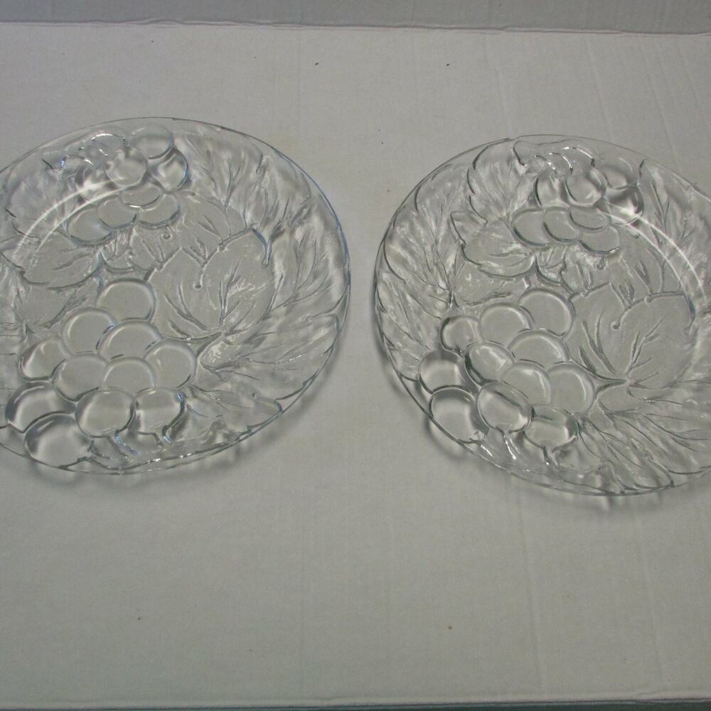 Lot of 2 Vintage Clear Glass Embossed Dinner Plates Grapes KIG Indonesia 10.25"